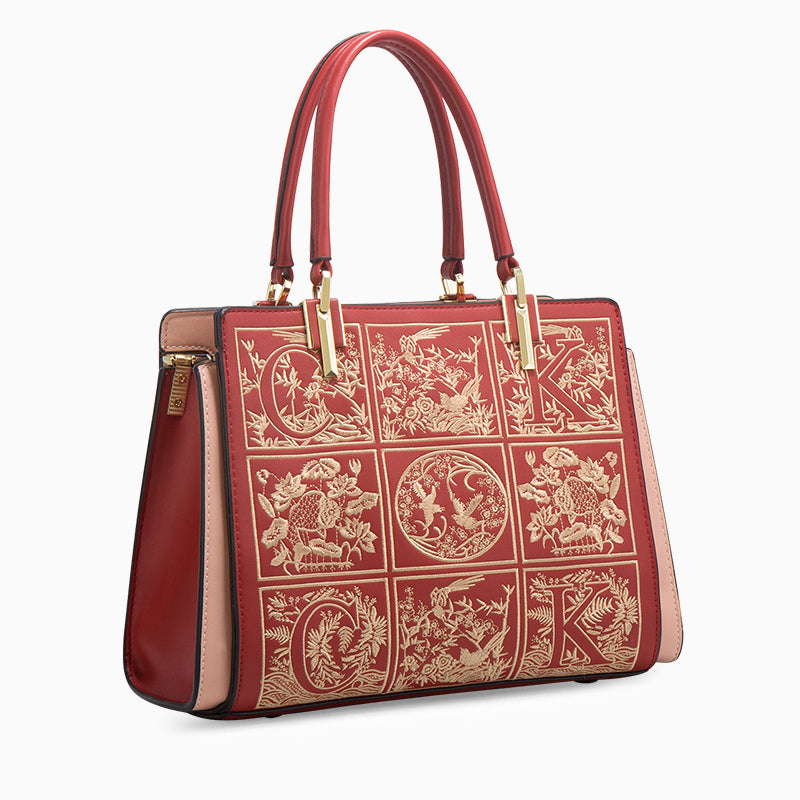 Broderad Toteväska i Veganskt Läder – Elegant & Rymlig, 30x12x22 cm Handväska Velinoro Röd