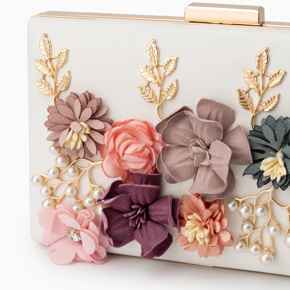 Blommig Clutchväska i Veganskt Läder – Elegant Aftonväska 20x4x15 cm Kuvertväska Velinoro