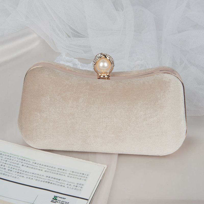 Sammets kuvertväska – elegant clutchbag 20x5x11 cm Kuvertväska Velinoro