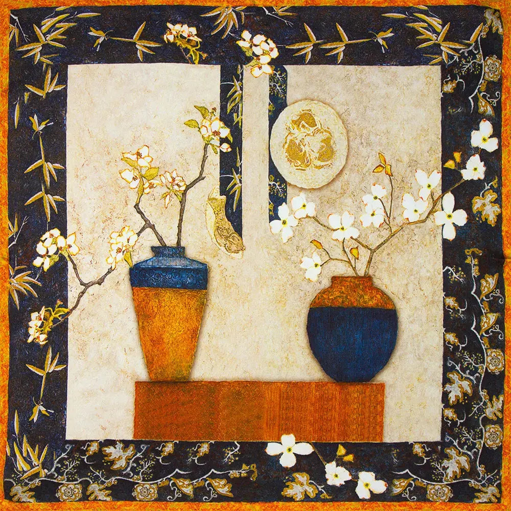 Sidenhalsduk i 100 % Silke – Kvadratisk Bandana 53×53 | Velinoro Scarves Ali Flower in vase 53cm x 53cm