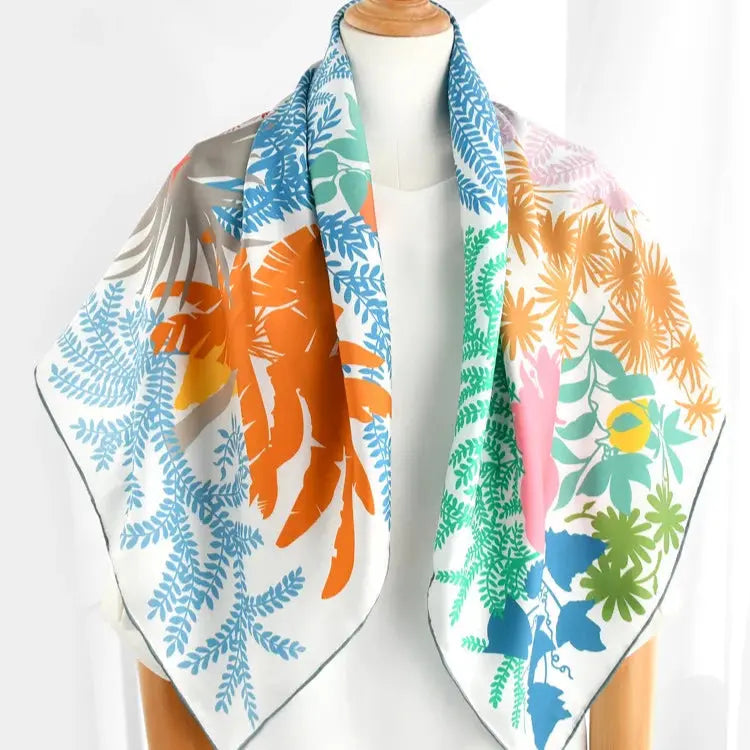 Sidenscarf med Tropiskt Mönster – Twillsiden 90×90 | Velinoro Scarves Ali