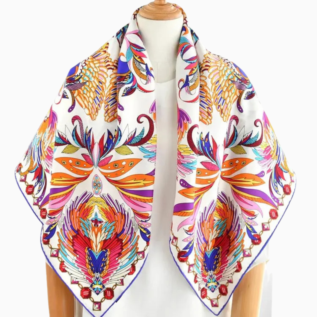 Sidenscarf 90×90 i Twillsiden – Färgstarkt Svanmotiv | Velinoro Scarves Ali