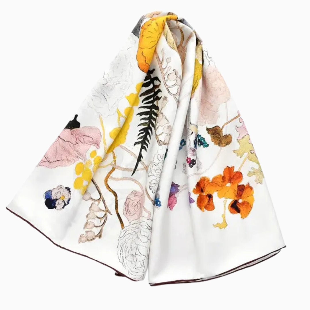 Vit Sidenscarf i Twillsiden – Blommigt Tryck 86×86 cm | Velinoro Scarves Ali
