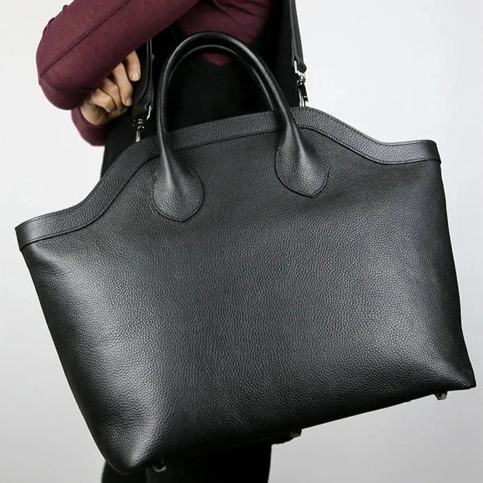 Stor Toteväska i Top Grain-läder – Vingformad Design med Axelrem, 50x15x30 cm Handväska Velinoro